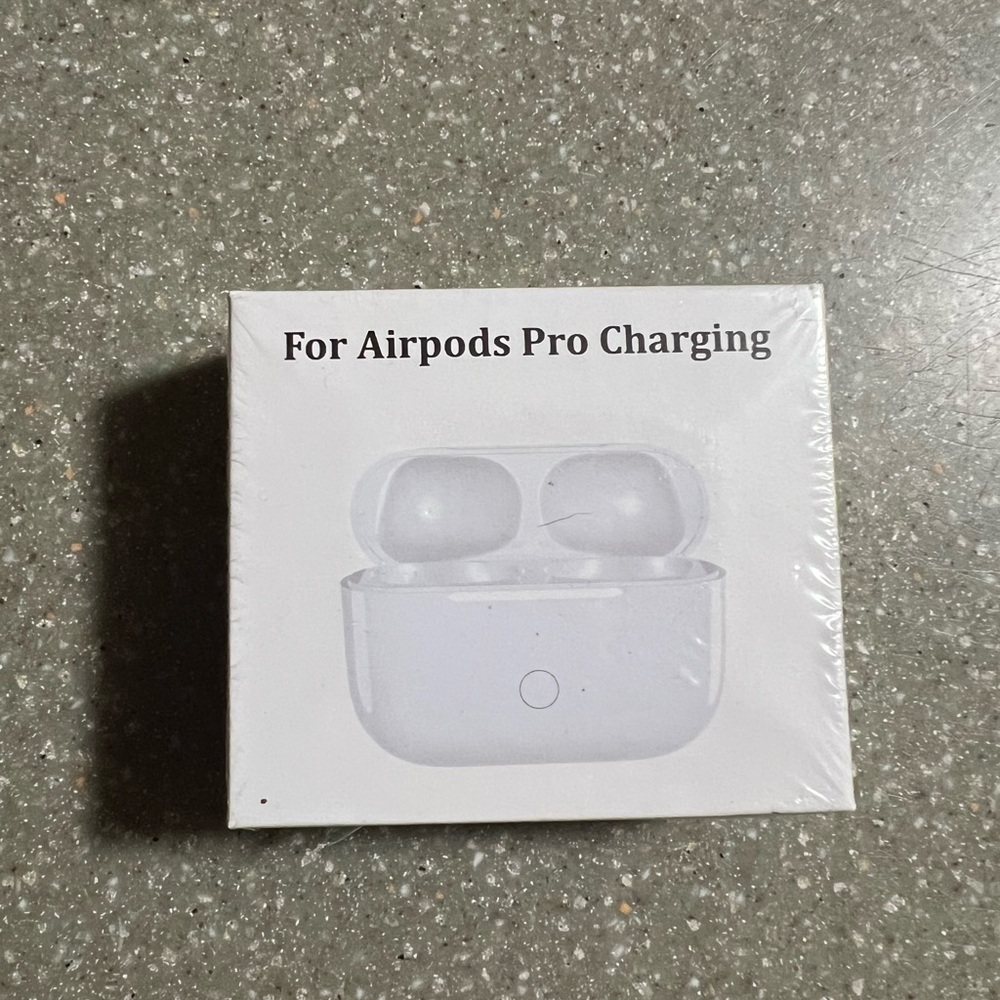 NWT Black Apple AirPods Pro Charging Case, CASE ONLY